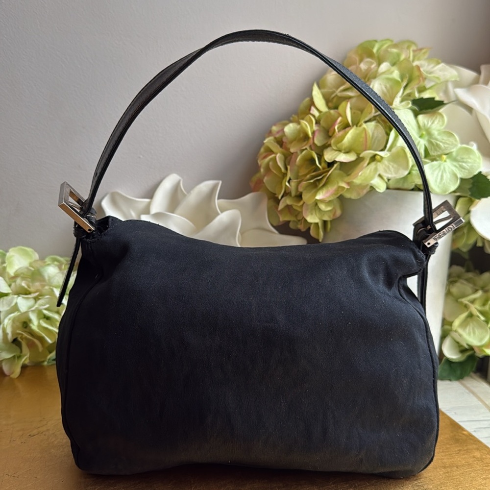 Fendi VTG Baguette in Black Neoprene - Picture 4 of 16